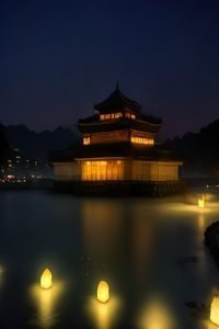 国产悬疑电影海报，城市夜景背景，紧张氛围感强